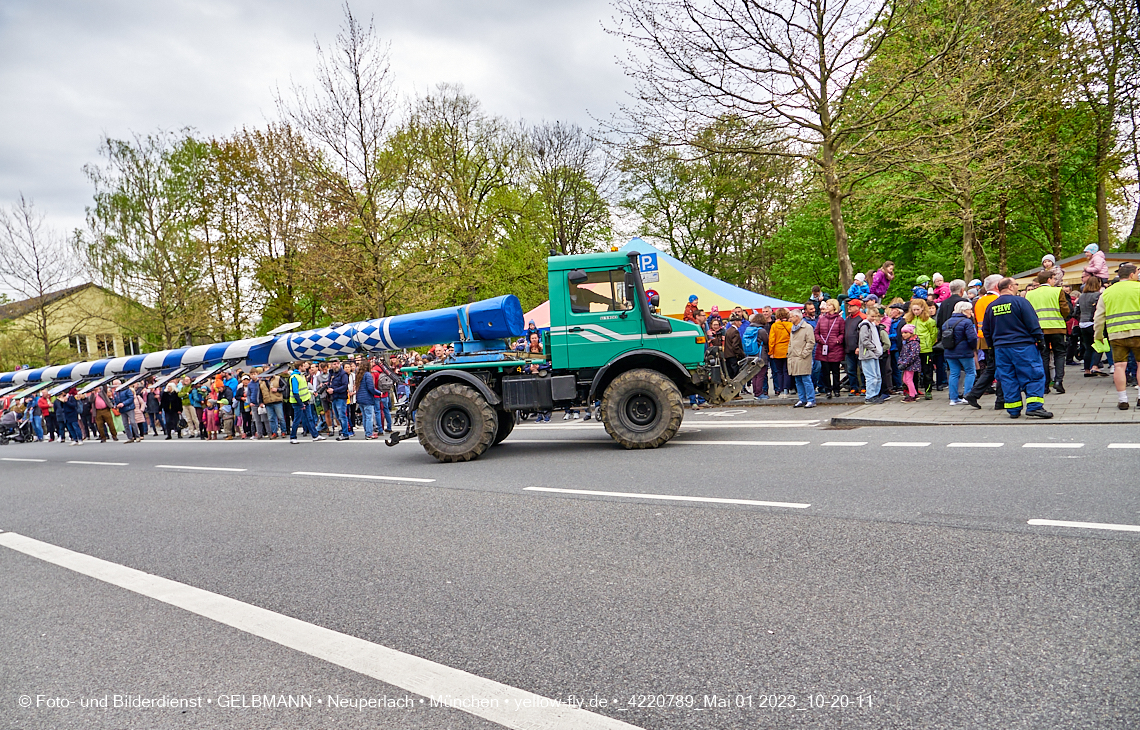 01.05.2023 - Maibaumaufstellung in Berg am Laim